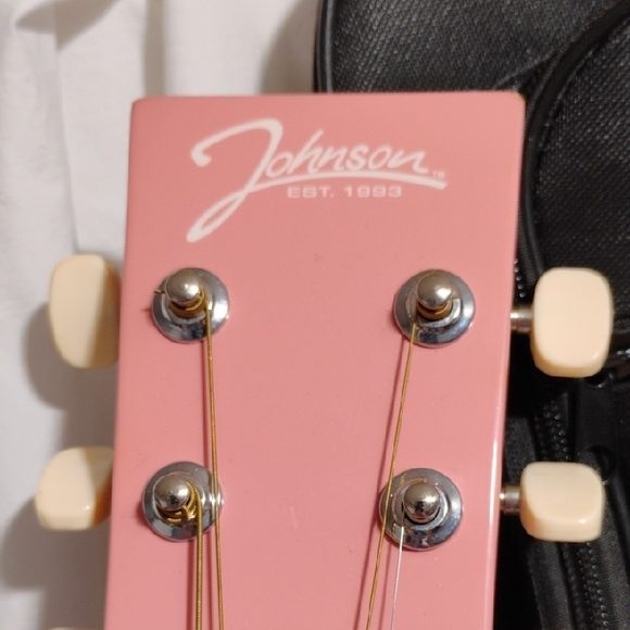 SALE! Johnson JG 100 Pink Acoustic Guitar W Case - Picture 4 of 12